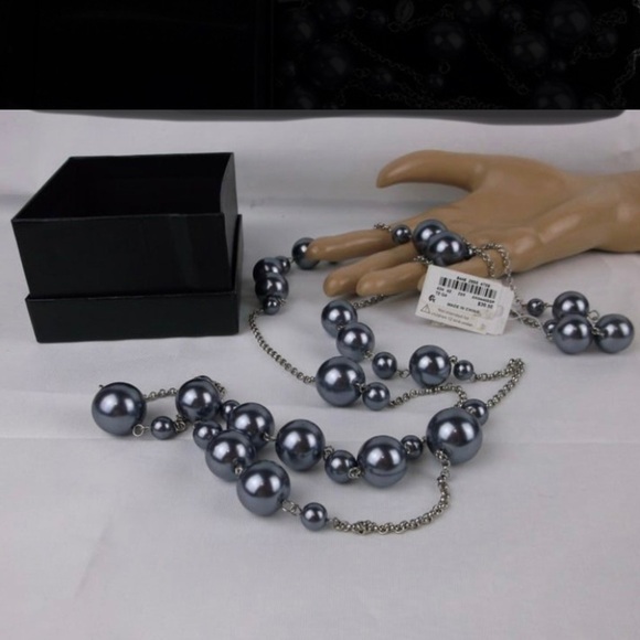 NWT Boxed Ali Khan Big Faux Pearl Necklace 56" - Picture 2 of 3